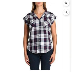 Jachs Girlfriend Women's Quinn Cap Sleeve Button Front Blouse, Navy Plaid